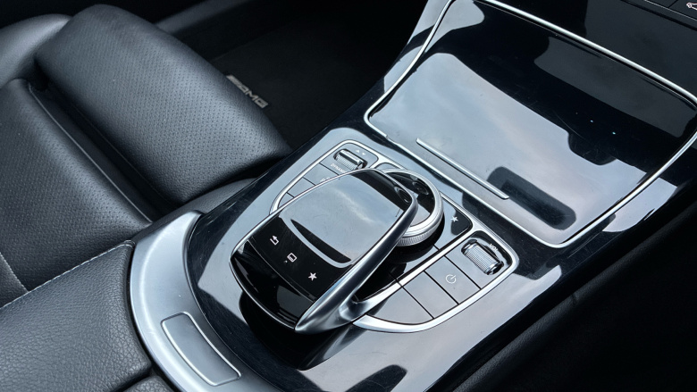 Mercedes-Benz C-Class C220d AMG Line Premium 4dr Auto Diesel Saloon